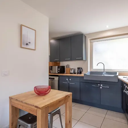 Clos Augustine Furnished Flat *