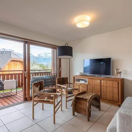Clos Augustine Furnished Flat Daire
